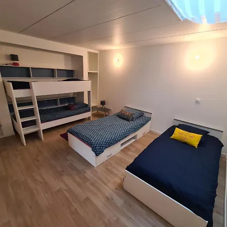 De L'eculaz Apartment
